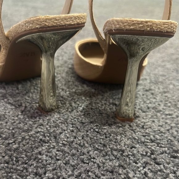 Zara Cream Stiletto Heels with Slingback - Picture 3 of 3